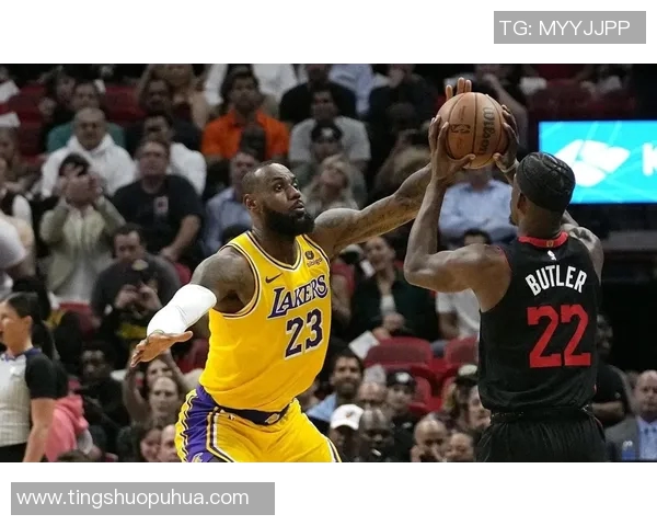 湖人对决热火精彩回放11月19日比赛全程回顾与精彩瞬间分析