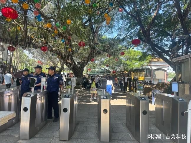 星空综合体育全站app国度5A级旅游景区-惠州西湖上线吉为科技人脸辨认一体机体系(图4)
