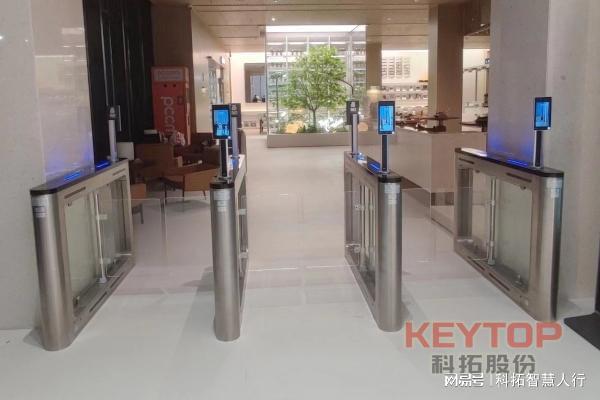 星空体育安徽宿州人脸辨认门禁厂家、人行通道 摆闸翼闸三辊闸体系(图2)